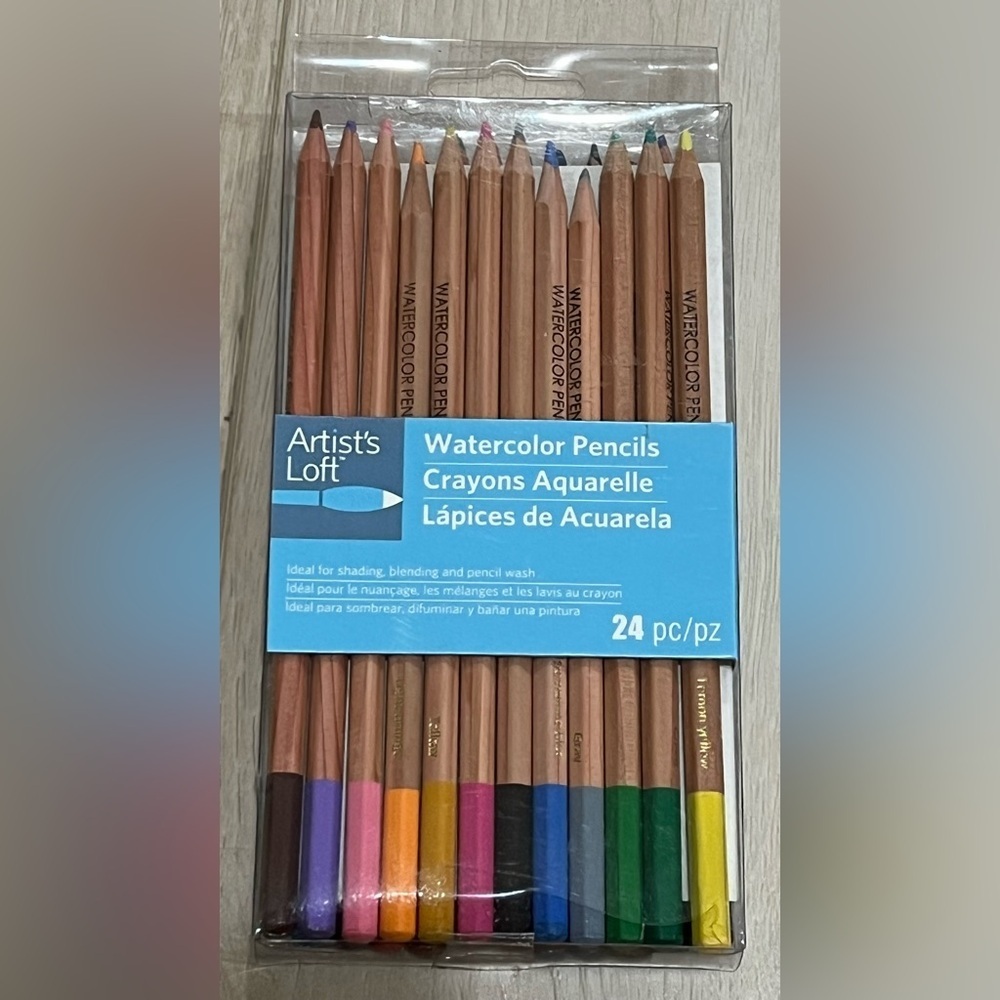 ART SUPPLIES - Picture 15 of 16